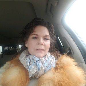 Meet your Posher, Deborah